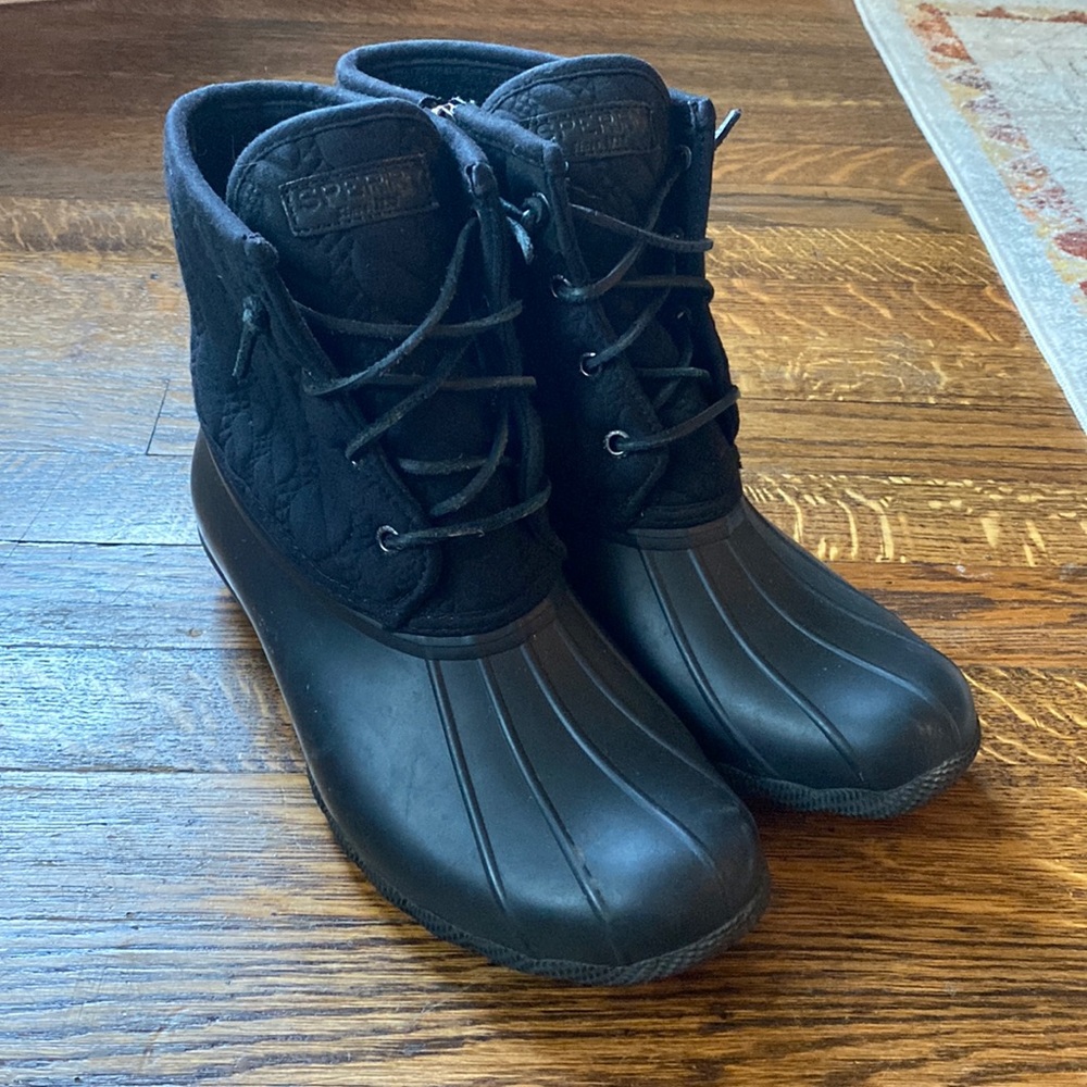 Black sperry duck boots